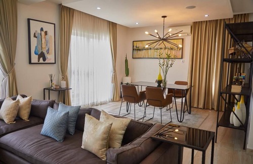 Lekki Phase 1 Apartment | Contemporary 3 bedroom located in the heart of lekki is closer to a beach,