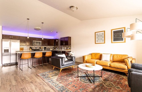 Fruita House | Contemporary 3 bedroom townhome in downtown Fruita