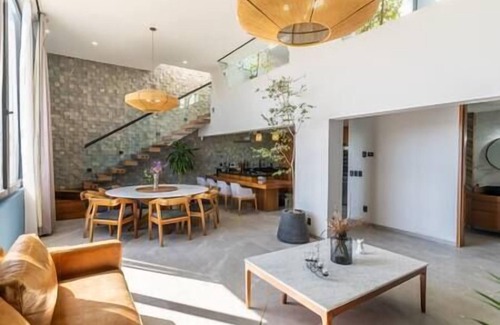 Zapopan House | Contemporary 4 bd House Near Metropolitano Park
