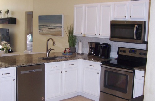 Loughman Villa | CONTEMPORARY 5 BEDROOM POOL/SPA HOME. GREAT PLACE TO SPEND PRIVATE FAMILY TIME