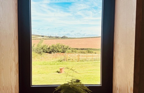 Sticklepath House | Contemporary Barn conversion a stones throw from the Dartmoor National Park.