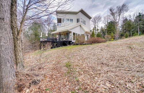 Elka Park House | Contemporary Catskills Area Retreat w/Deck!