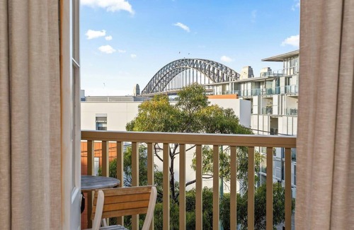 Millers Point Apartment | Contemporary Charm with Spectacular Harbour Views