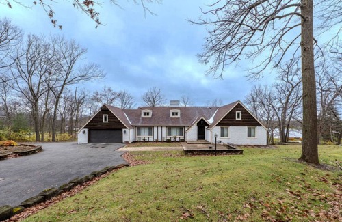 Homer Glen House | Contemporary Classic Mansion on .8 acred Wooded Estate with Private Lake.