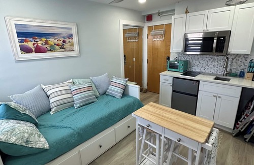 North End Condo | Contemporary condo 500 feet from the beach.