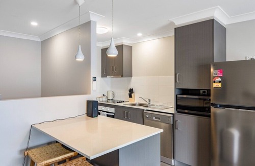 Newtown Apartment | Contemporary & Convenient - City Fringe Townhouse!