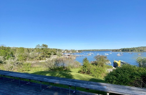 Round Pond Cottage | Contemporary Cottage With Spectacular Ocean Views And Access