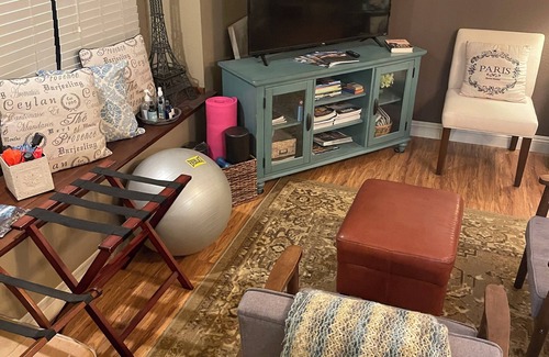 Moorpark Apartment | Contemporary Country Charm Suite