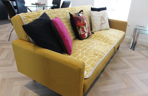 Craigavon Apartment | Contemporary Countryside Home