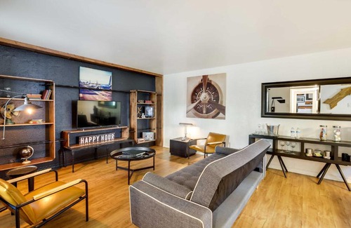 Knox - Henderson Apartment | Contemporary Dallas Condo with Pool Access!