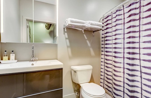 Vicksburg Apartment | Contemporary Downtown Apartment on Washington Street