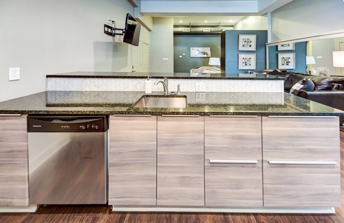 Vicksburg Apartment | Contemporary Downtown Apartment on Washington Street