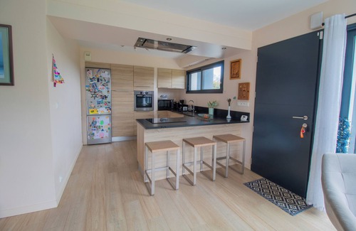 Prinquiau House | Contemporary family home with outdoor pool and garden