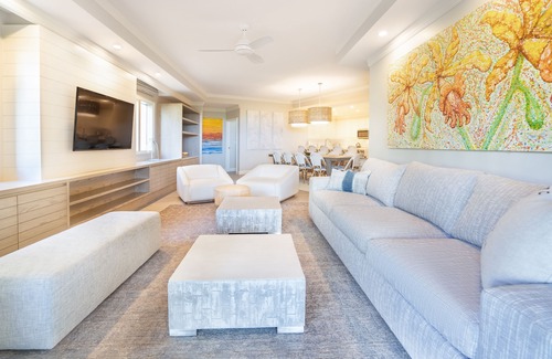 Seven Mile Beach Condo | Contemporary ground-floor beachside Residence located at The Ritz-Carlton