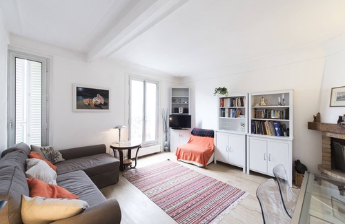 Quartier de Javel Apartment | Contemporary in Balard, by Veeve