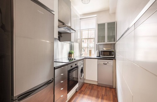 Lancaster Gate Apartment | Contemporary living 50 metres away from Hyde Park I