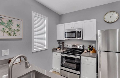 Tampa Heights Apartment | Contemporary Loft