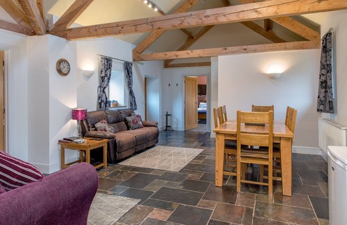 Horton House | Contemporary, modern barn conversion with private hot tub