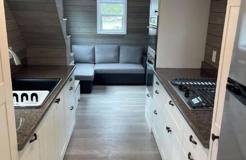 Vineyard House | Contemporary - Modern Tiny Home on the Lake