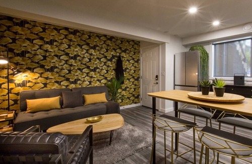 Whyte ave House | Contemporary Oasis in the Heart of Old Strathcona