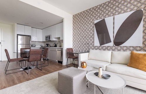 White Plains Apartment | Contemporary One Bedroom in Downtown White Plains