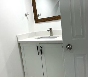 Markham House | Contemporary Private Basement Suite