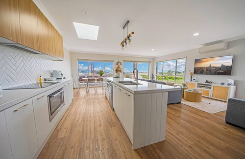 Narrawong House | Contemporary retreat in idyllic coastal area