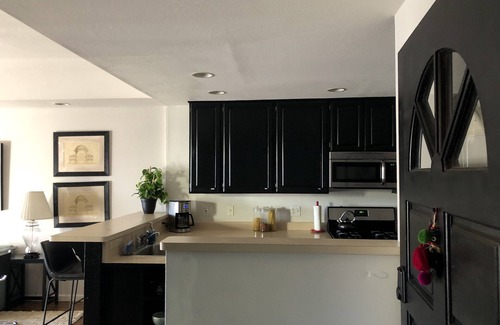 Corona Heights Apartment | Contemporary, smart, secure home with City views