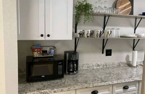 Pasadena House | Contemporary Stay in Pasadena