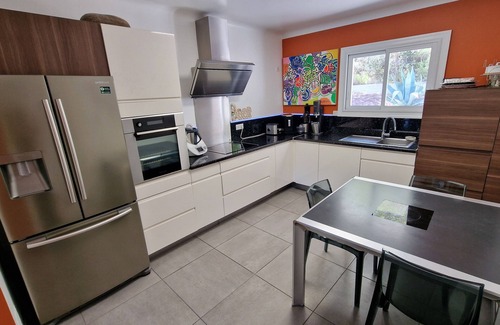 Meyrargues Villa | Contemporary step-free villa, very quiet spot between Aix and Lourmarin