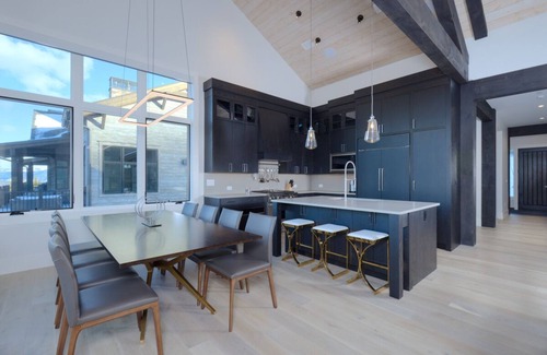 Spanish Peaks House | Contemporary townhome in Spanish Peaks with Hot Tub, Pool Table & Game Room