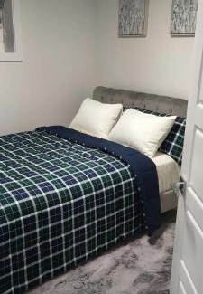 Southwest Edmonton Apartment | Contemporary Two Bedroom Basement Suite
