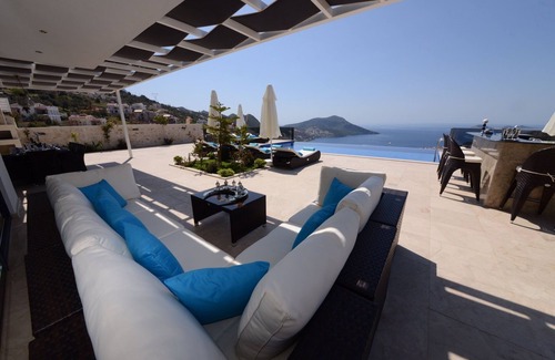 Kalkan Villa | Contemporary Villa, amazing sea views, heated infinity pool, daily maid service