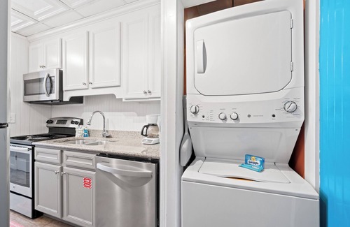 Panama City Beach Condo | Continental by Book That Condo