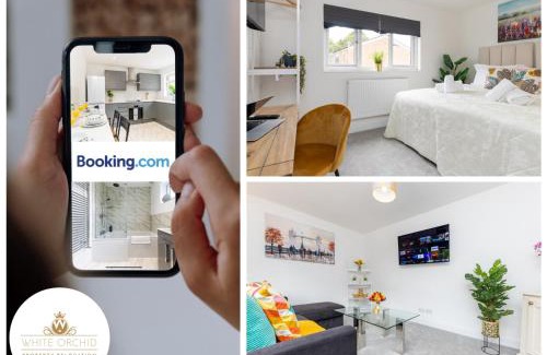 Stevenage House | Contractors 3 Bed 2Bath House Free Off Street Parking for 2 Cars WiFi Stevenage Self Catering Sleeps 5 Guests By White Orchid Property Relocation