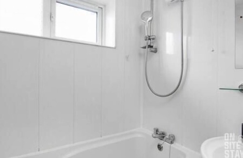 Hatfield Apartment | Contractors 4 Bed with Parking