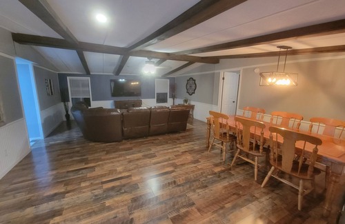 Waycross House | * CONTRACTORS DISCOUNT *