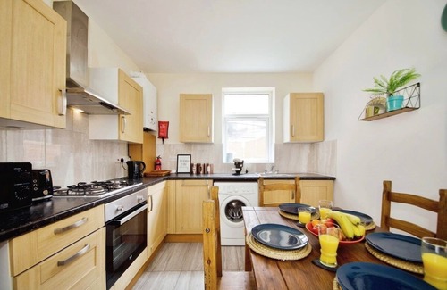 Harringay House | Contractors Family Spacious Stunning Garden House