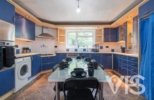Thorpe Satchville Villa | Contractors Family Near Hospital