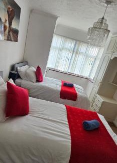 Benfleet Apartment | Contractors Home from Home