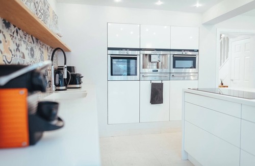 South Woodham Ferrers House | Contractors Retreat- free parking