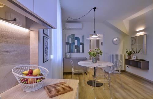 Varenna Apartment | Contrada