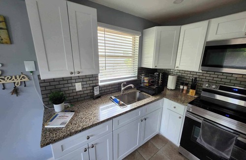 Hunt Club Apartment | Convenience at Your fingertips.