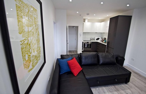 Newbury Apartment | Convenient 1 Bed Apartment in the centre of Newbury (3CHE)