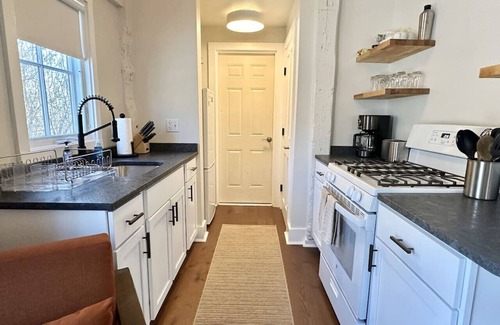 Somesville Apartment | Convenient 1 BR in Center of Acadia! [Willowbrook]