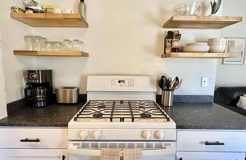 Somesville Apartment | Convenient 1 BR in Center of Acadia! [Willowbrook]