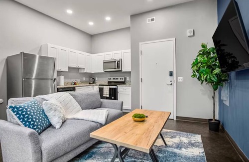 Cultural District Apartment | Convenient 1BR Downtown PGH near PNC Park