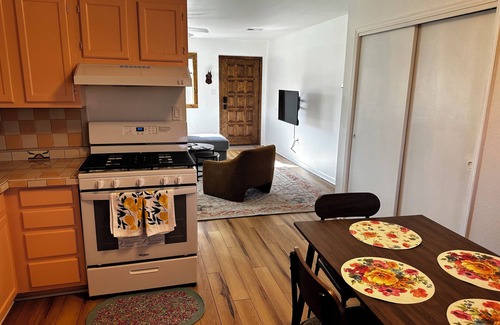 Taos Condo | Convenient 2 bedroom in duplex short walk to ranchos plaza, 35 min to ski valley