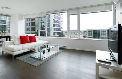 Richmond City Centre Apartment | Convenient 2BDR 2BA Richmond Centre Condo - 2