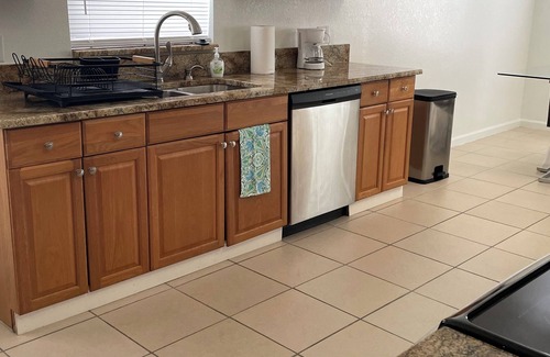 Deep Creek House | Convenient 3-bedroom home with WiFi, AC,in peaceful Punta Gorda